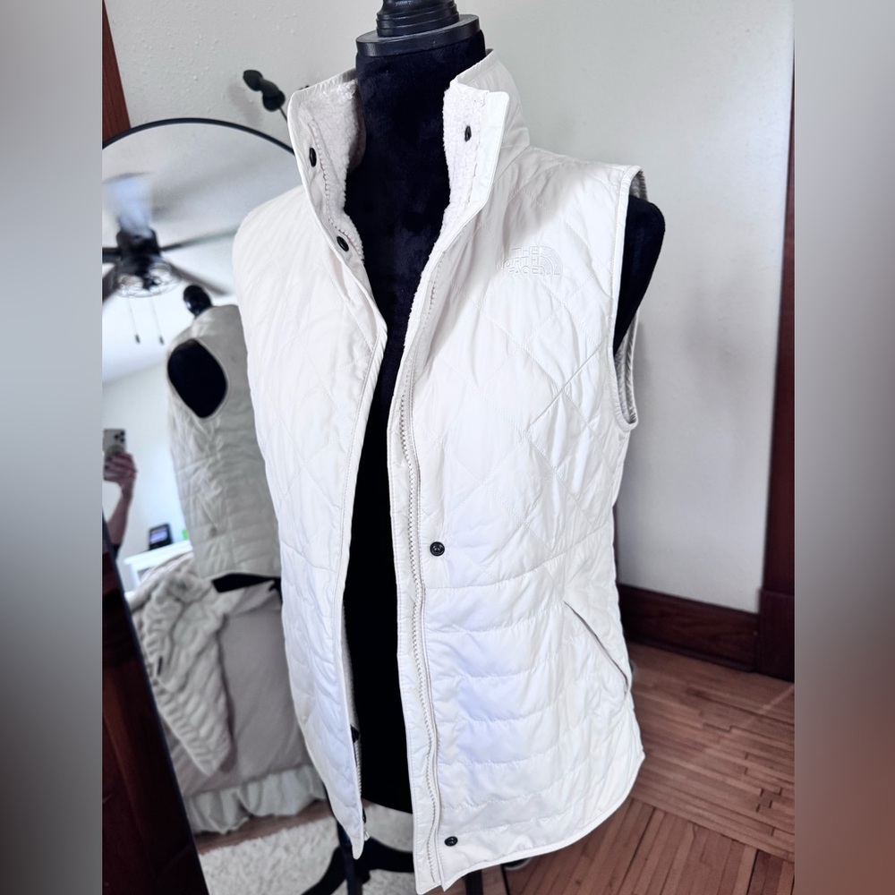 The North Face Women's Ivory Quilted Vest